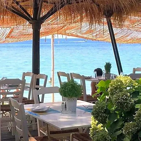 Angelos Hotel